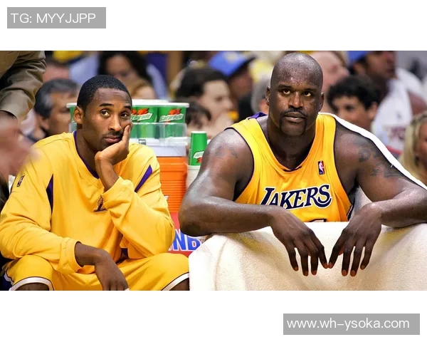 自以为是的足球球星如何在虚幻的光环中迷失自我